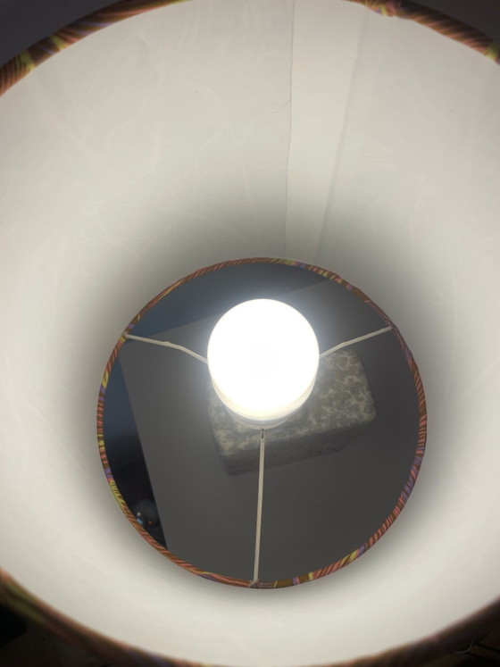 Übelacker tafellamp - batterijgevoede lamp op een haardvaas met botanische lampenkap | 42 cm (photo 8 of 15)