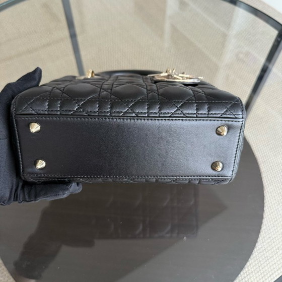 Image 1 of DIOR LADY SMALL - CANNAGE LAMMLEDER SCHWARZ GOLDENE BESCHLÄGE