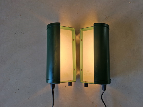 Image 1 of Set aus zwei postmodernen grünen Nachttischlampen