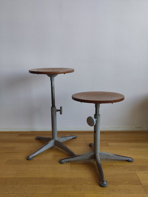 2x Friso Kramer Work Stool Ahrend the Circle