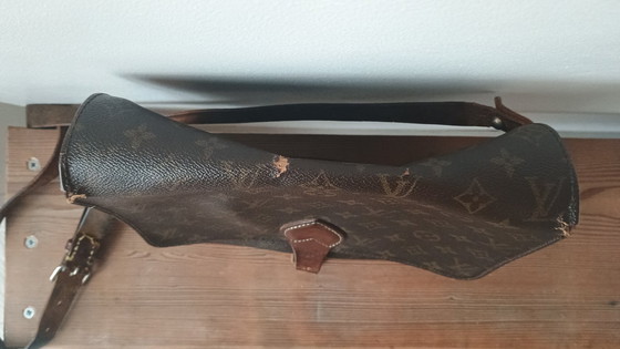 Image 1 of Louis Vuitton shoulder bag