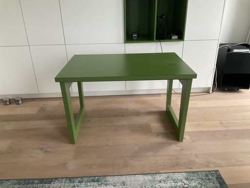 Modern Bureau/tafel ontworpen door Tamar Tonnema