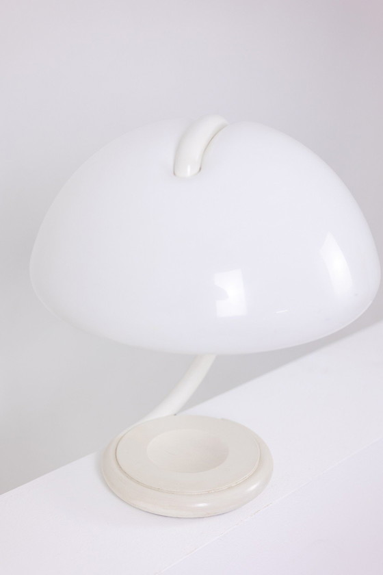 Elio Martinelli. "Serpente" Table Lamp in White. 1960s-70s – Martinelli Luce, Metal, Plastic (photo 4 of 9)
