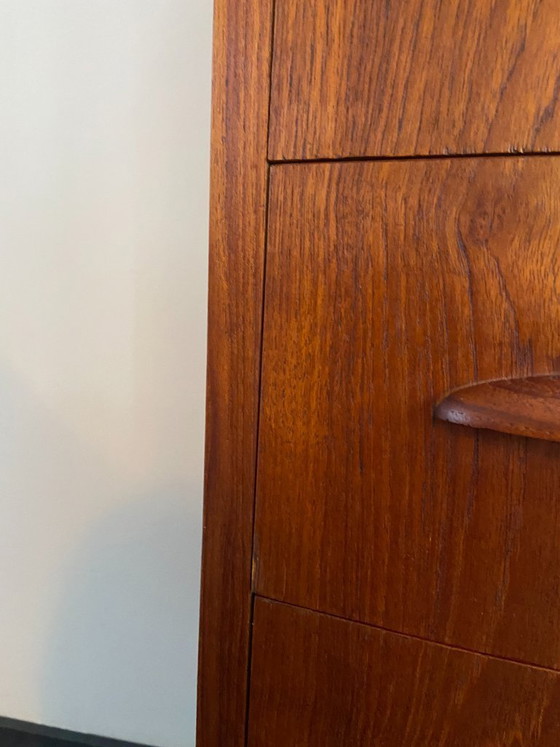 Image 1 of Vintage Danish chest of drawers with 8 drawers