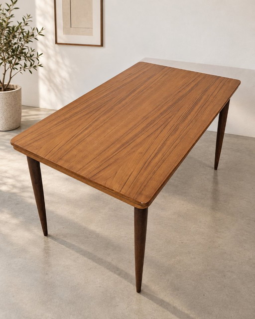 Vintage Scandinavian Teak Dining Table – Extendable – Mid-Century
