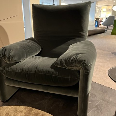 Image 1 of Sillón Cassina Maralanga