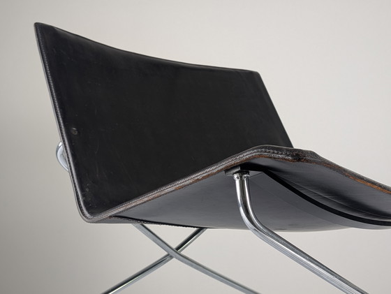 Image 1 of Lounge Chair italiana in pelle nera e cromo anni '80