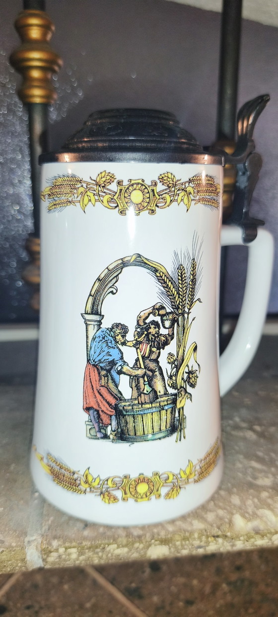 Set aus 3 weißen Keramik-Bierkrügen (500 ml) mit Metalldeckel, Motiv: Ährenblatt – SPLUGEN, Tafelgeschirr (photo 5 of 6)