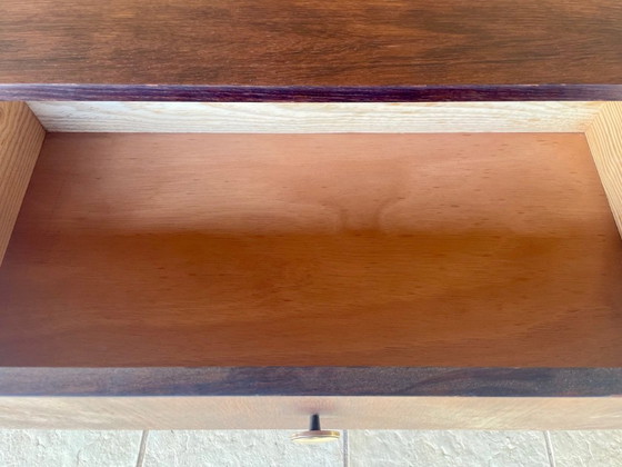 Image 1 of Cómoda de roble de mediados de siglo con cinco cajones, década de 1950