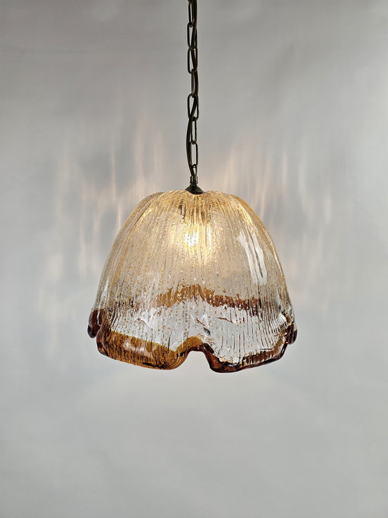 Image 1 of Lampe pendante en verre épais avec bordure orange et perles dorées en verre
