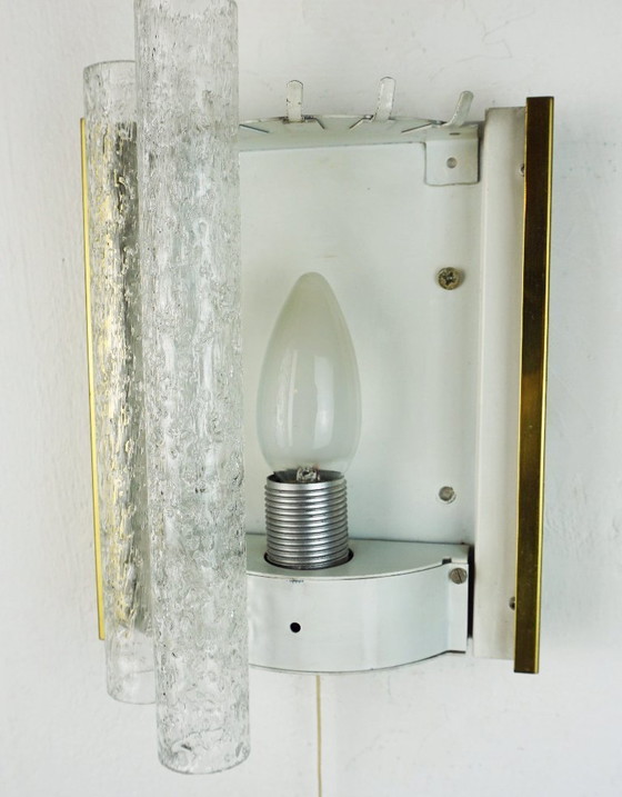 Image 1 of n. 1/2 - LAMPADA DA PARETE doria metà secolo applique con 5 tubi di vetro lampada in vetro ghiacciato anni '60
