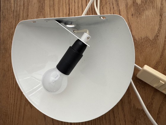 Image 1 of Applique vintage en métal en forme de coquillage