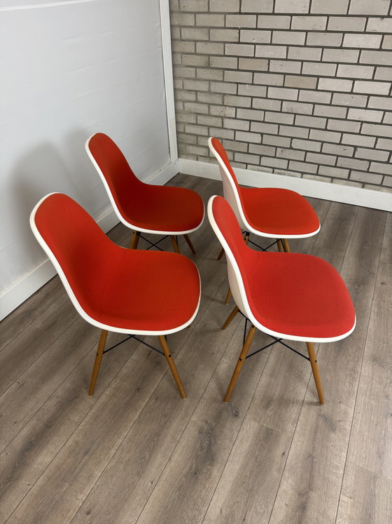 Image 1 of VITRA DSW upholstered