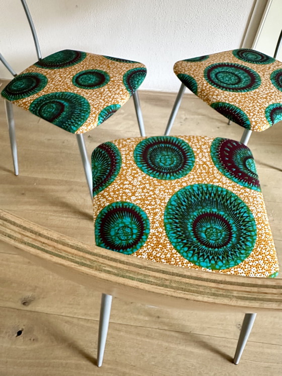 Image 1 of 3x stoelen vintage reconditionné wax africain