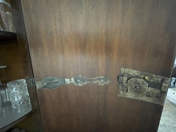 Mobile angolare antico olandese in stile Biedermeier in mogano con frontale imponente (circa 1850) (photo 4 of 6)