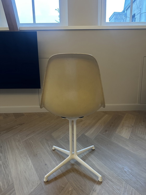 Set of 6 Vintage Vitra Eames La Fonda Chairs – 1974 – Dining chairs, Fiberglass (photo 3 of 8)