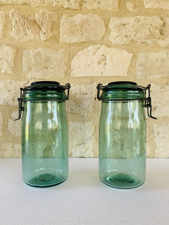 Image 1 of Vintage Franse potten in smaragdgroen glas van L'Ideale, jaren 1940, set van 2