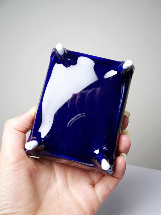 Image 1 of Piccolo portagioie vintage in porcellana blu di Limoges.