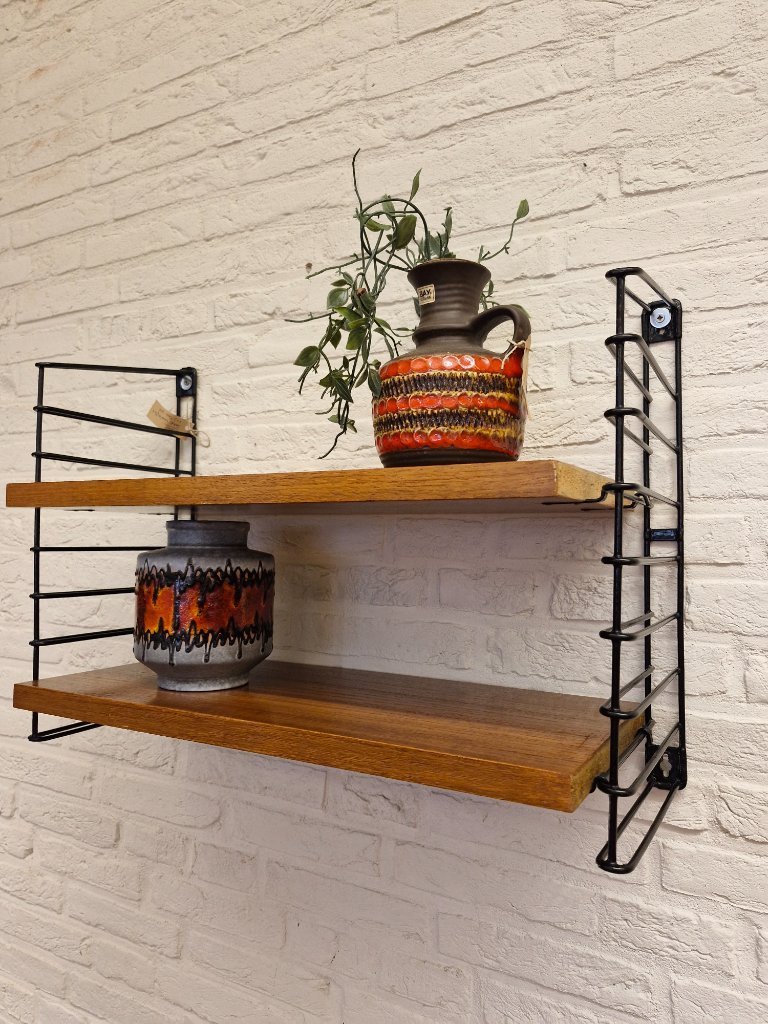 Vintage design wall rack/bookshelf Nisse Strinning