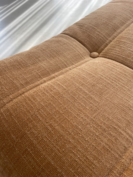 Image 1 of Lounge Retro