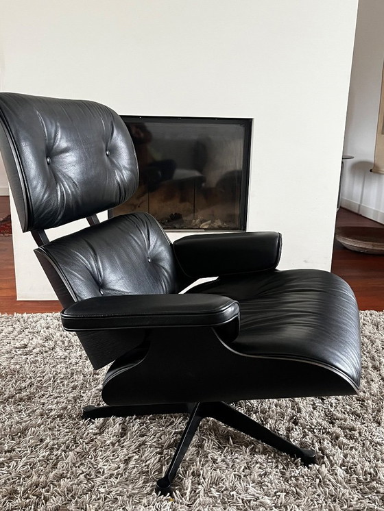 Image 1 of Vitra Eames-stoel