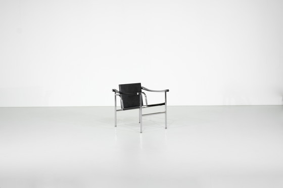 Image 1 of Lc1" fauteuil van Le Corbusier voor Cassina, Italië 1929S.