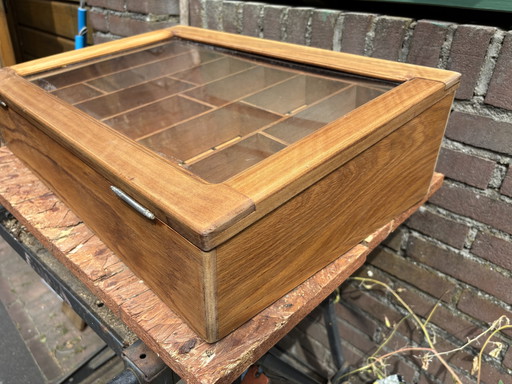 Unique wooden cigar box with transparent lid