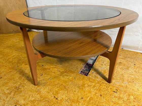 Image 1 of Mid Century Retro Vintage Round Coffee Table (Circa 1960–1970)  A stylish and elegant mid century modern round coffee table dati