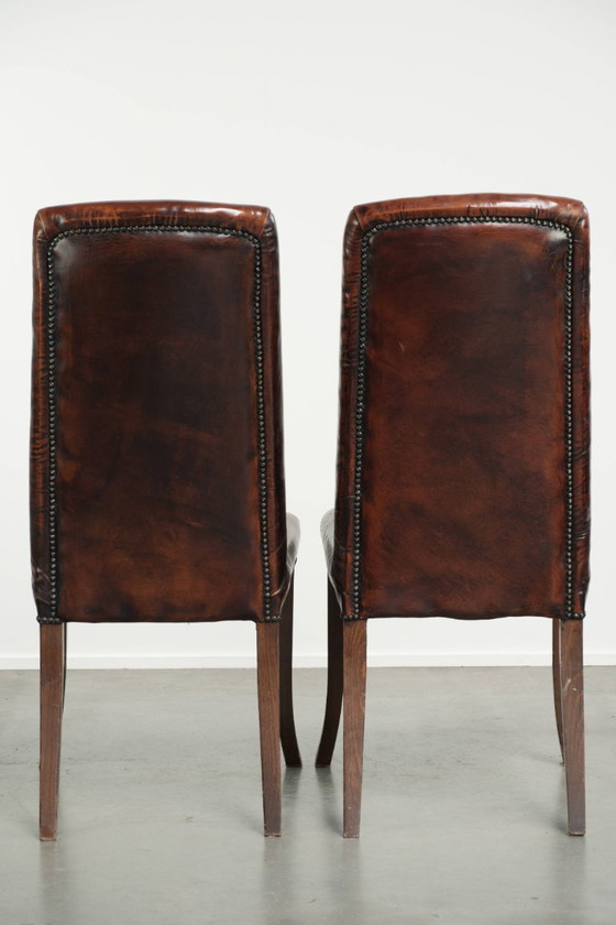 6x prachtige karaktervolle schapenleren eetkamerstoelen met de mooiste kleuren en een tijdloos design (photo 4 of 17)