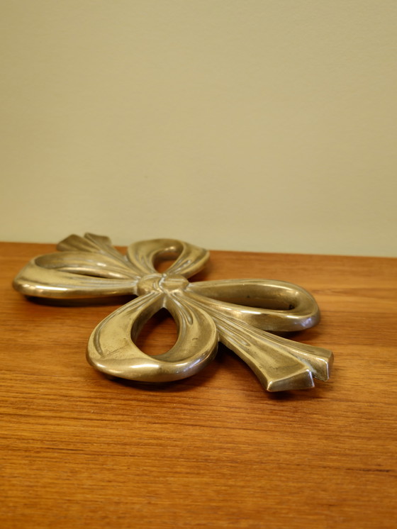 Image 1 of Plateau Vintage Bow Brass Yellow Copper Coaster