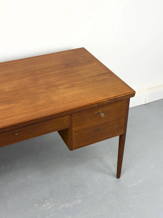 Deens Teak Bureau met Laden, jaren 60 – Scandinavian (photo 2 of 28)