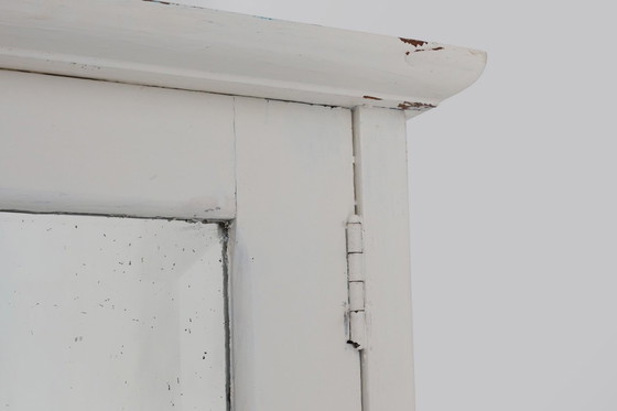 Image 1 of Franse Art Deco witte spiegelende scheer- of medicijnkast in eikenhout