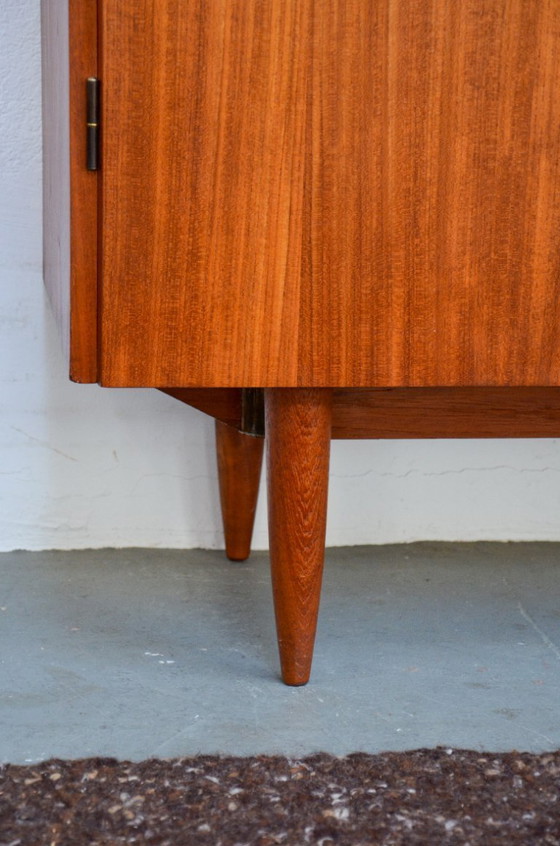 Image 1 of Vintage teakhouten ladekast uit het midden van de vorige eeuw, hoge kast, dressoirontwerp