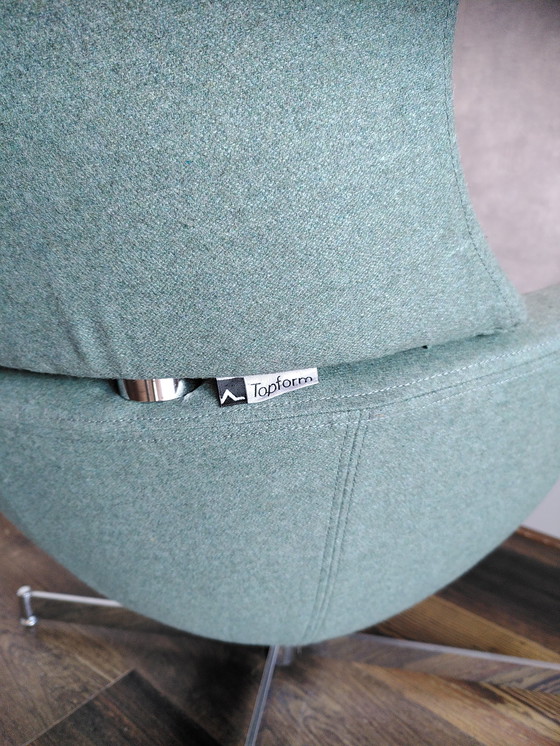 Image 1 of Poltrona con schienale alto Topform e poggiapiedi