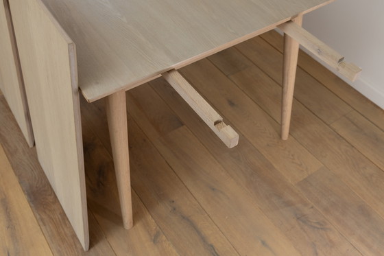 Image 1 of Table à manger extensible scandinave Japandi Whitewash