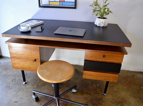 Image 1 of Mid Century Schrijftafel Vintage Tafel 1960