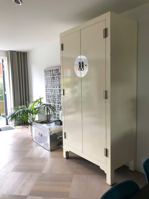 Cabinet chinois
