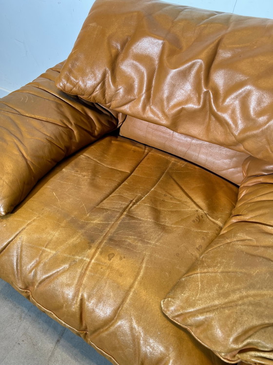 Sillón Cassina Maralunga de cuero de Vico Magistretti – Sillones (photo 5 of 9)