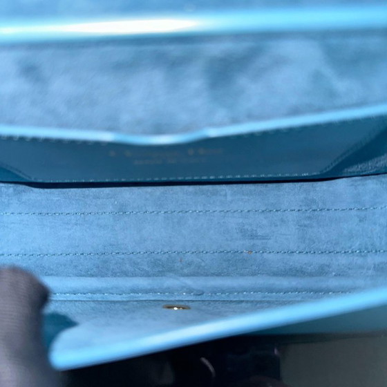 Image 1 of DIOR BOBBY EAST WEST - SCHOUDERTAS VAN GLAD KALFSLEER MET BLAUW-GOUDEN BESLAG