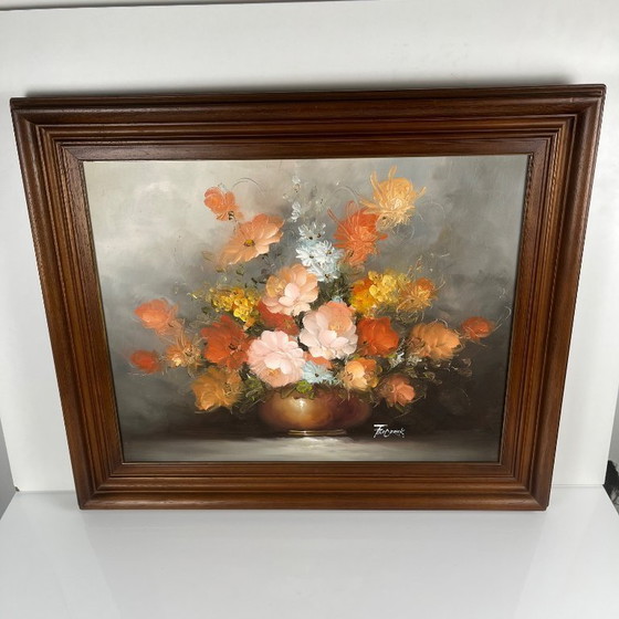 Image 1 of Vintage decoratief schilderij met een bloemenstilleven, gesigneerd Frederik.