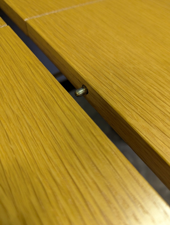 Image 1 of Round Scandinavian dining table, extendable, 110-190cm