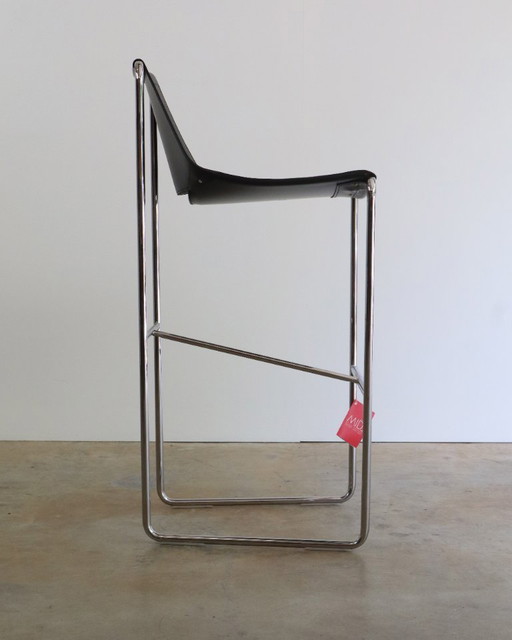 Tabouret de bar design en cuir italien MIDJ Apelle