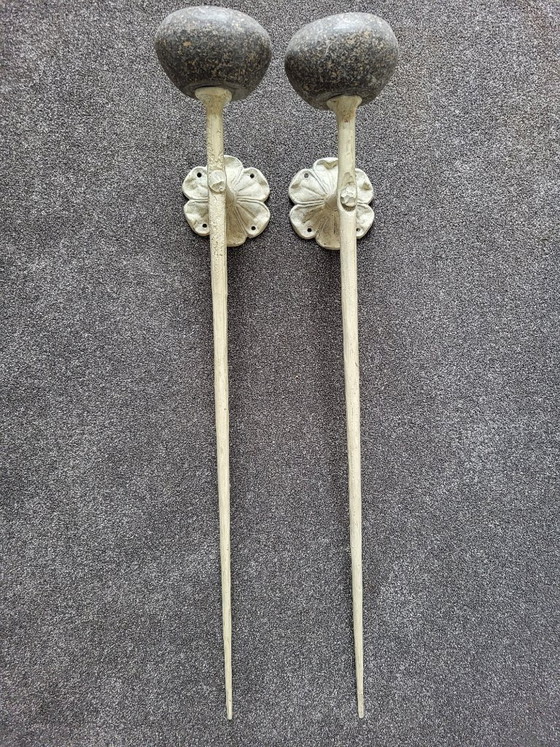 Image 1 of 2 appliques murales spéciales - un aspect digne d'un château