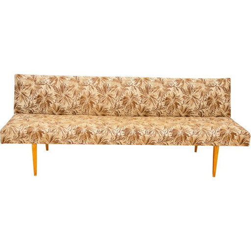 Canapé vintage 3 places en bois de hêtre et tissu par Miroslav Navrátil, Tchécoslovaquie 1960