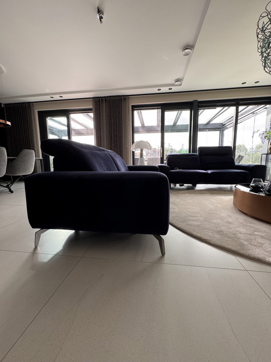 ROM 2x 2-seater Sofa electr. Reclining function + USB in velvet blue – Metal (photo 4 of 13)