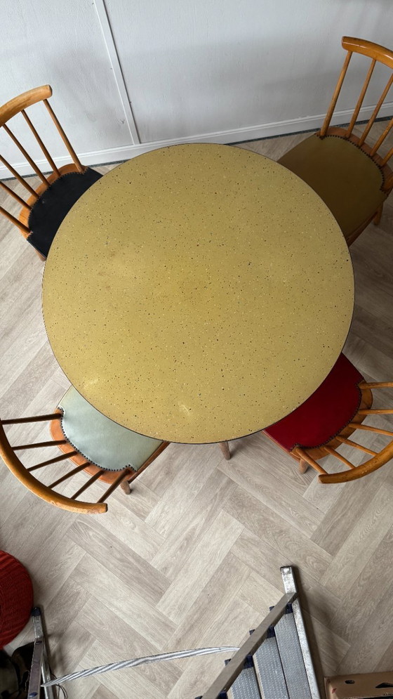 Image 1 of Silla de láminas 4x con tablero de terrazo