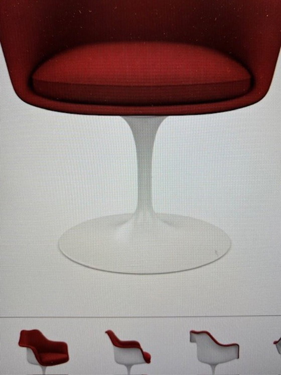 Image 1 of 4 x Tulip Saarinen swivel armchair