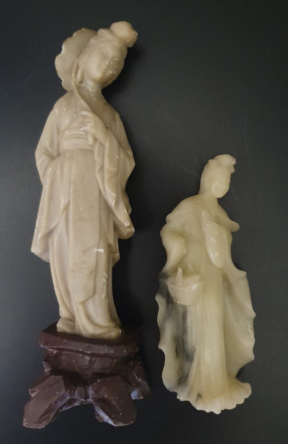Image 1 of Handgesneden vintage Chinese sculpturen – set van 2 (25 cm en 16 cm)