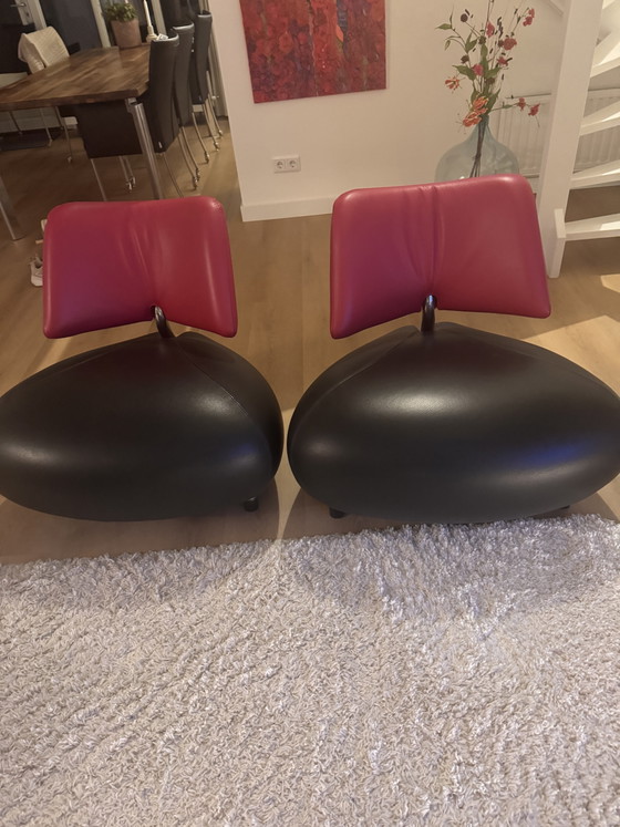 Leolux Pallone Uitstekende Staat 2 X Zwart Leer (Fuchsia Roze Rugleuning) – Fauteuils, Leather, Metal (photo 6 of 7)