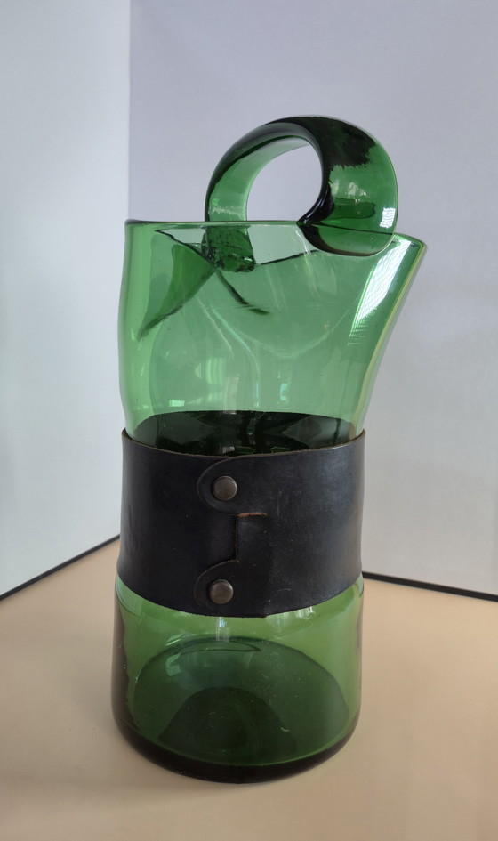 Image 1 of Vintage Italiaanse karaf in groen glas - jaren 50/70 - koperen leeuwenkop